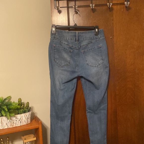 D. Jeans size 8p😍😍😍 - Picture 4 of 8